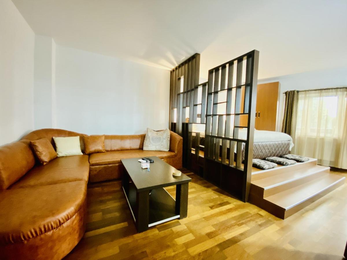 Central & Comfortable Studio Targoviste Extérieur photo